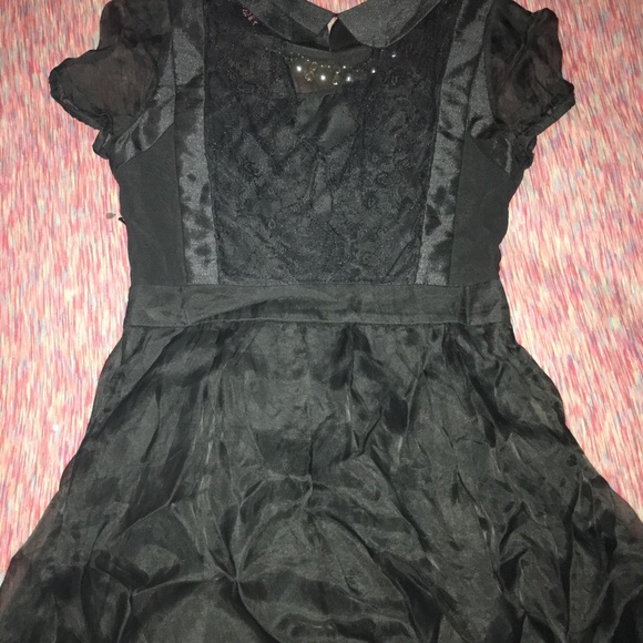 Dress - Picture 2 of 2